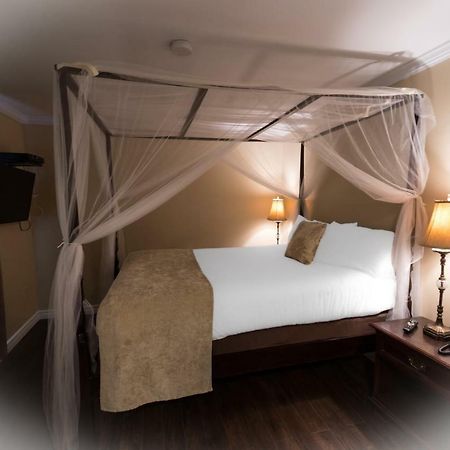 Hearthstone Inn - Port Hastings Eksteriør bilde