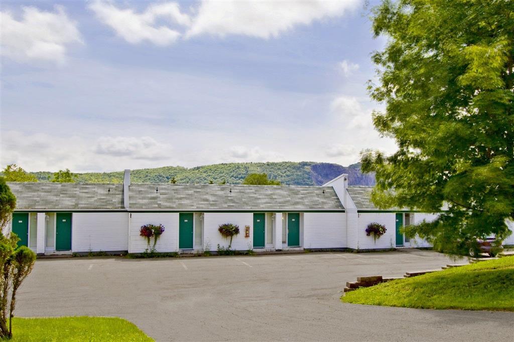 Hearthstone Inn - Port Hastings Eksteriør bilde