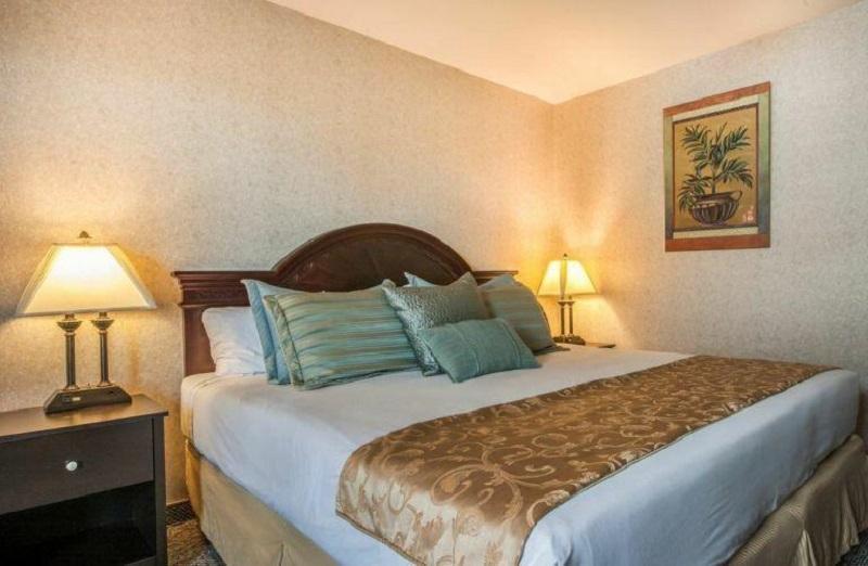 Hearthstone Inn - Port Hastings Eksteriør bilde